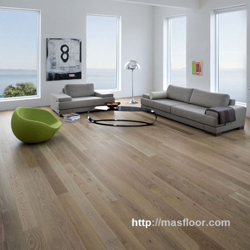 Sàn gỗ chịu nước là tính năng quan trọng của sàn gỗ cao cấp