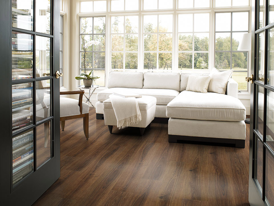 Chất lượng sàn gỗ ảnh hưởng rất nhiều đến quá trình duy trì yếu tố phong thủy sàn gỗ