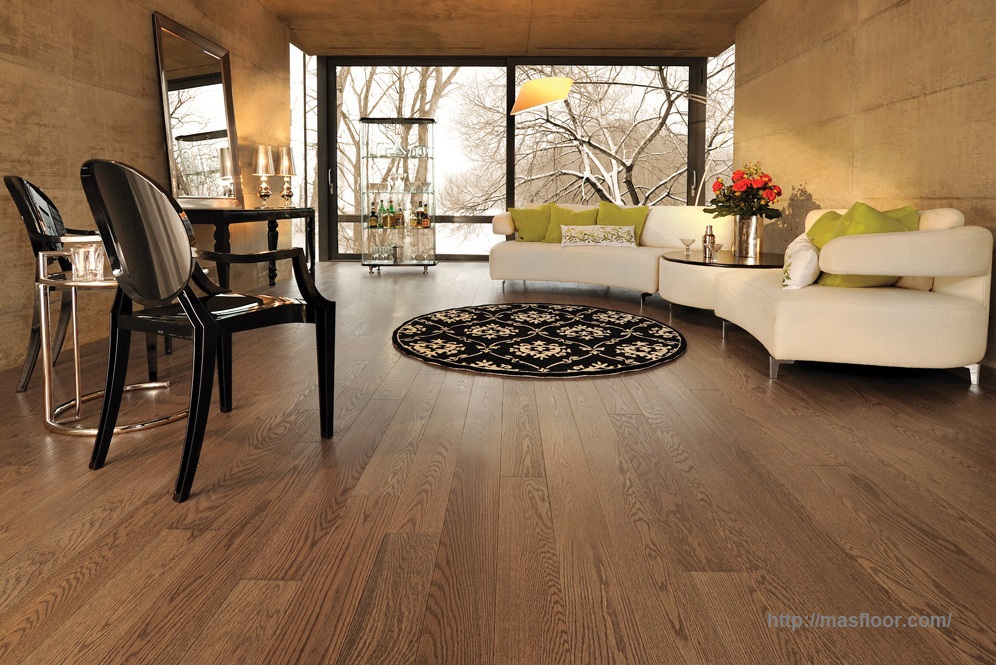 Lắp đặt sàn gỗ giúp tôn vinh vẻ đẹp của đồ nội thất trong nhà từ đó giúp tạo nên vẻ đẹp sang trọng, hoàn hảo cho cả không gian nhà