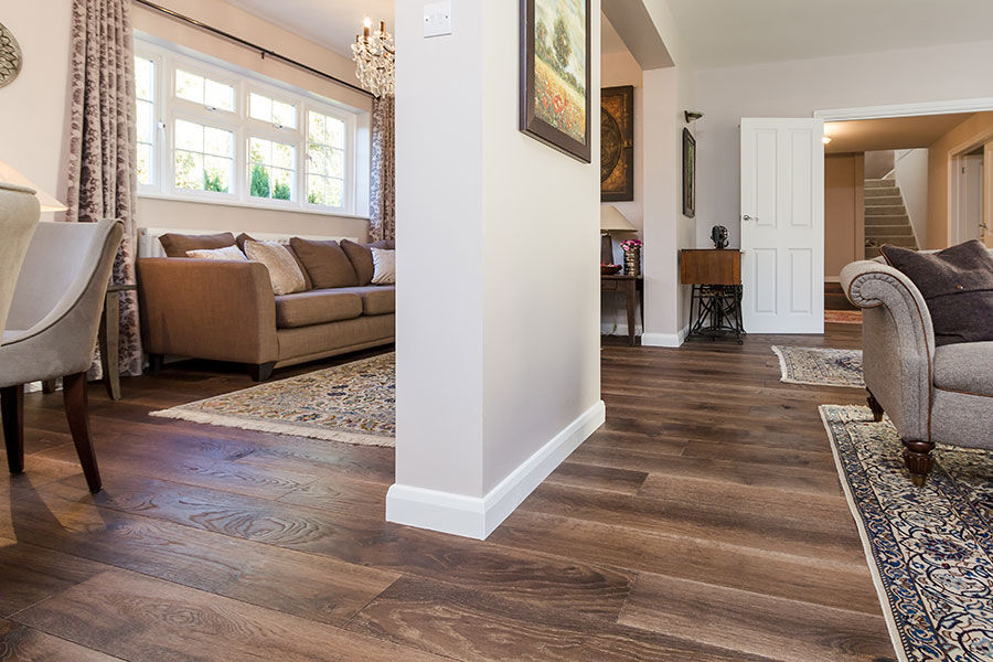 Sàn gỗ được bố trí hòa hợp với tổng thể ngôi nhà chính là biểu hiện của nghệ thuật chọn lựa sàn gỗ