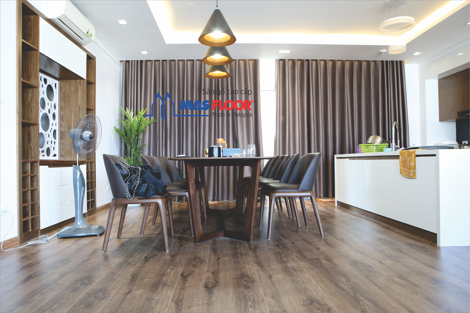 Sàn gỗ Masfloor mã màu M03 sang trọng, cá tính thích hợp cho các không gian có diện tích rộng, ánh sáng tự nhiên tốt