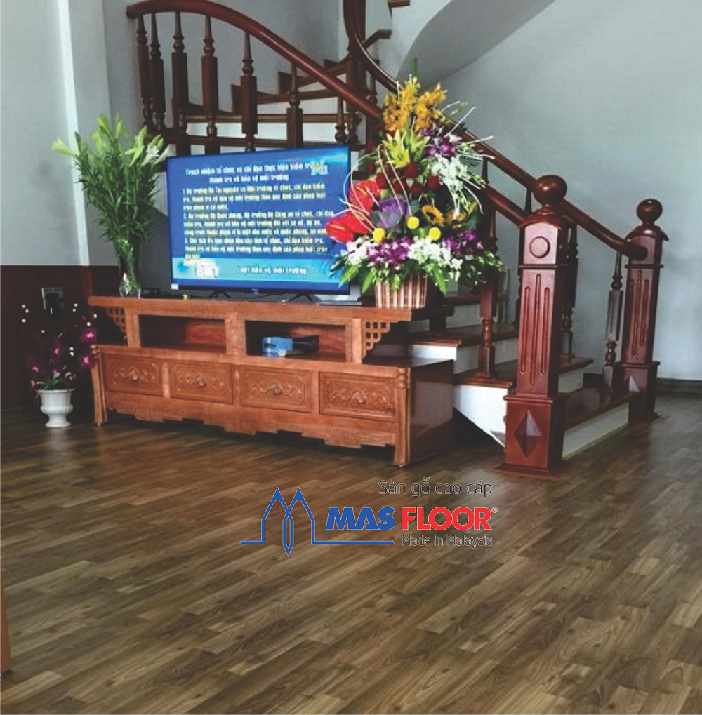 Sàn gỗ M813 là tông màu được khá nhiều người ưu chuộng trong các thiết kế nội thất với sàn gỗ