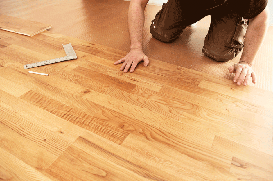 Việc lắp đặt sàn gỗ cũng khá đơn giản nhưng không phải ai cũng có thể dễ dàng thi công được
