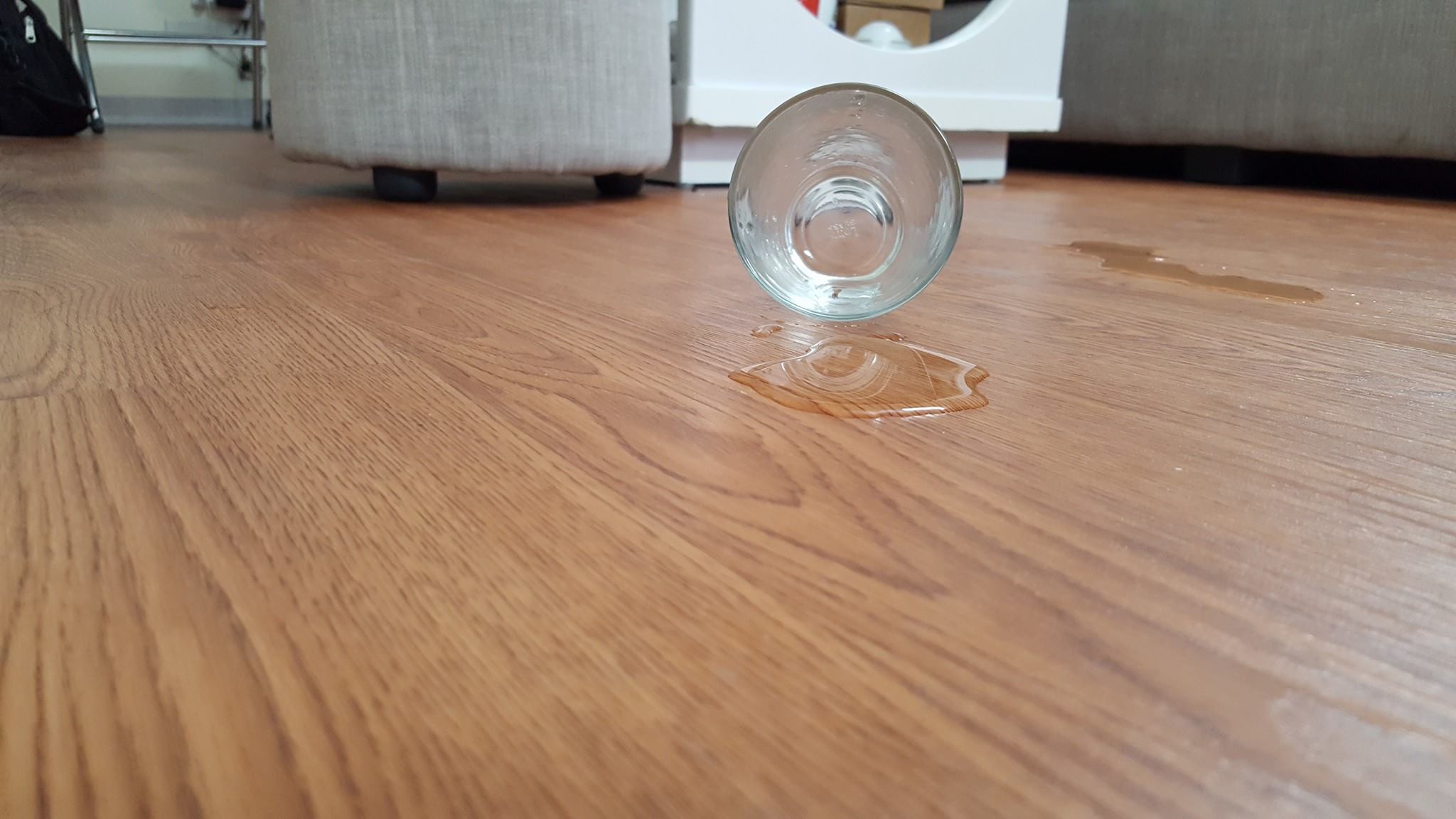 Cách kiểm chứng sàn gỗ chịu nước?